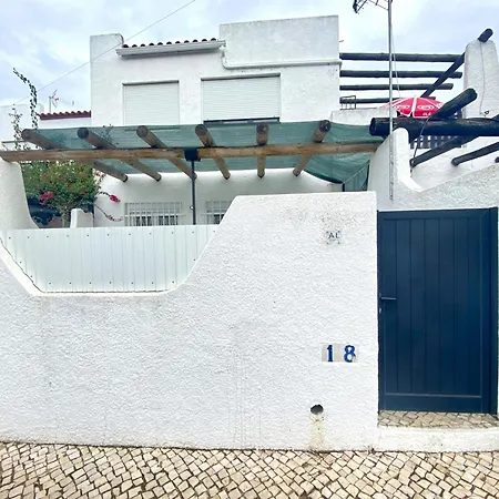 Quarteira Stylish 2 By Homing Apartment Exterior photo